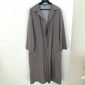 Hilary Radley packable Womens  raincoat. Size 14